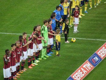 AC Milán vs Lazio Řím - nástup AC Milán