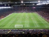 Manchester United vs Arsenal FC - Manchester United vs Arsenal FC - Old Trafford pohled na Stretford End