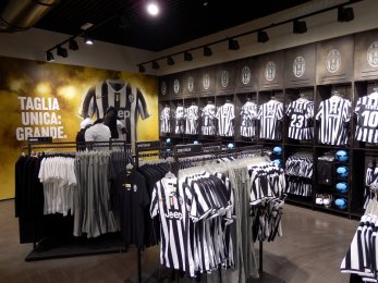 Zájezd Juventus Turín vs Samprdoria Janov - Juve fan shop