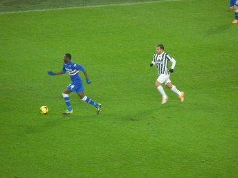 Zájezd Juventus Turín vs Samprdoria Janov - Tevéz stíhá protihráče